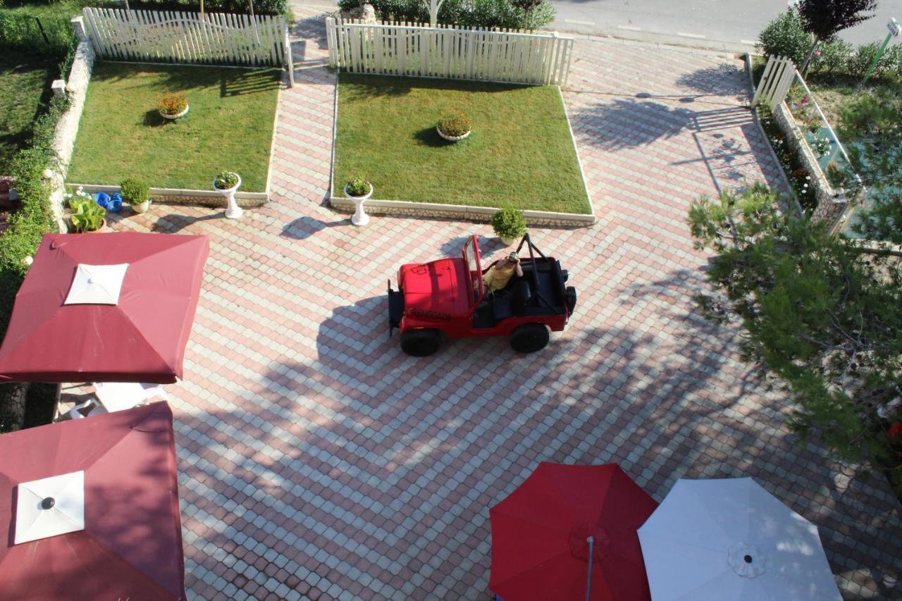 Hotel Villa Aljor Golem  Luaran gambar