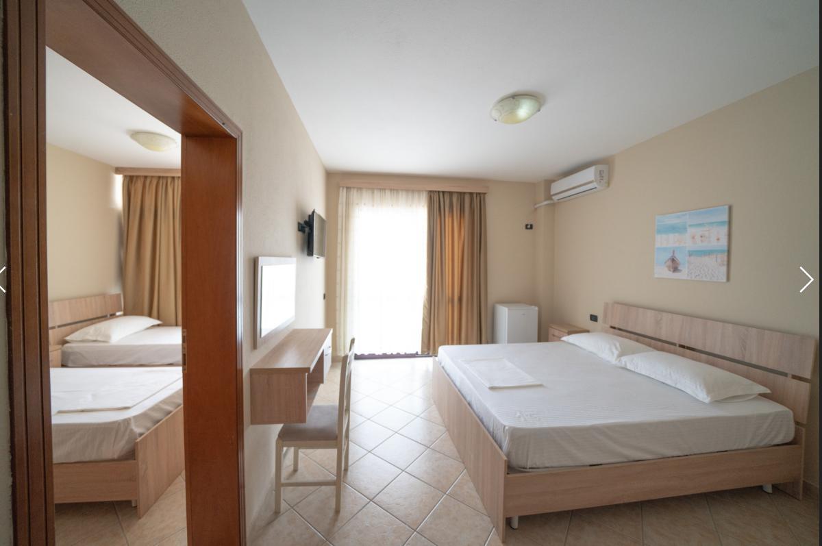 Hotel Villa Aljor Golem  Luaran gambar